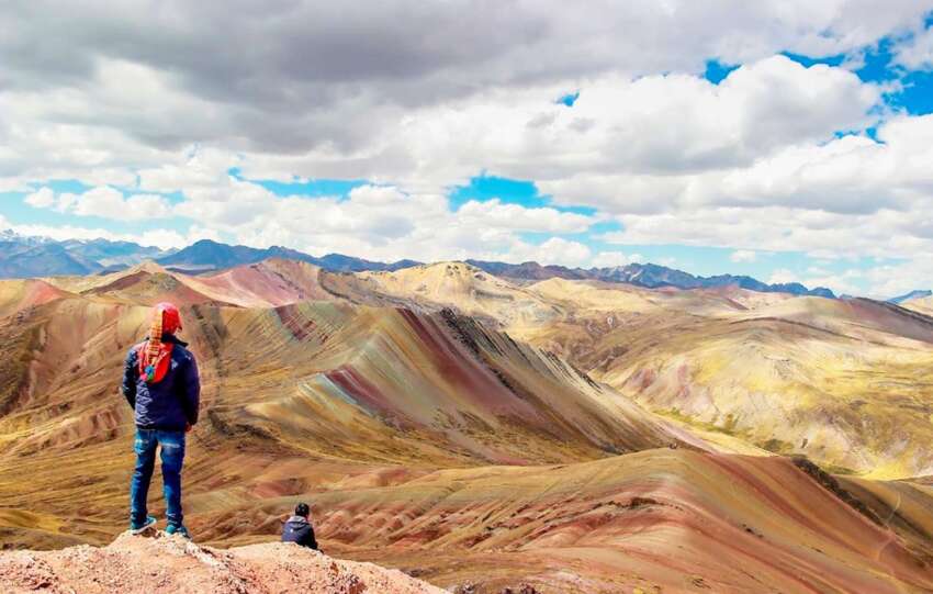 palcoyo rainbow mountain