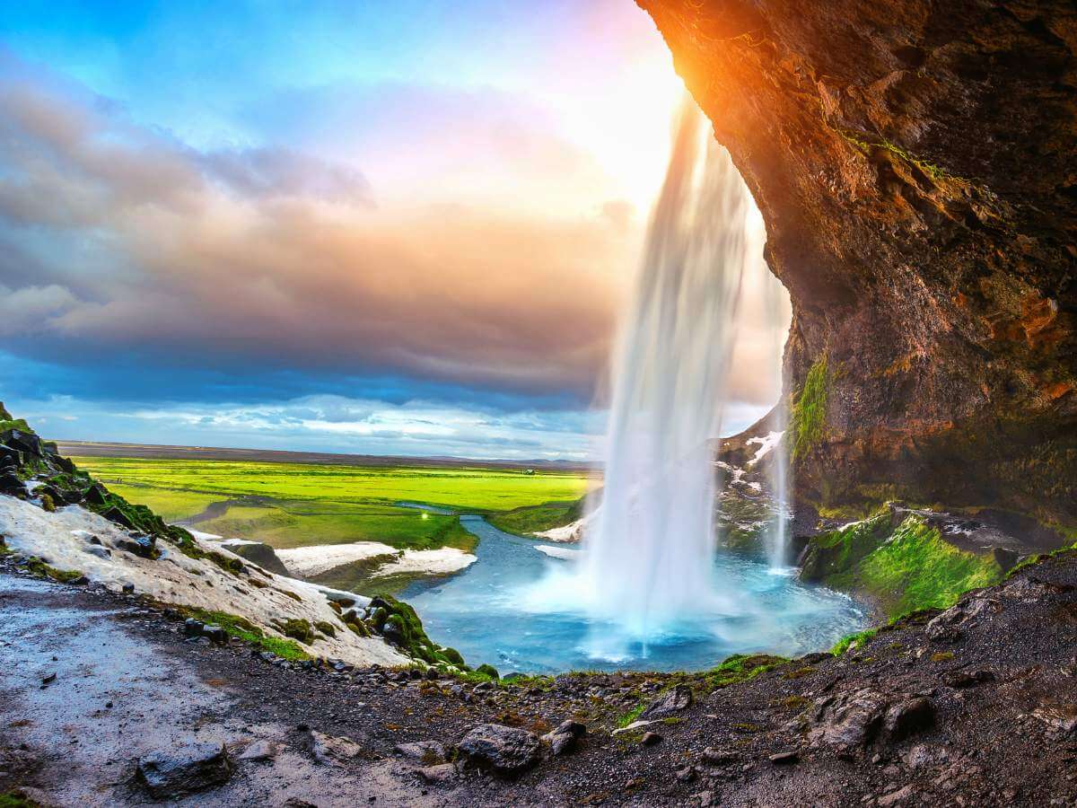 cascada iceland