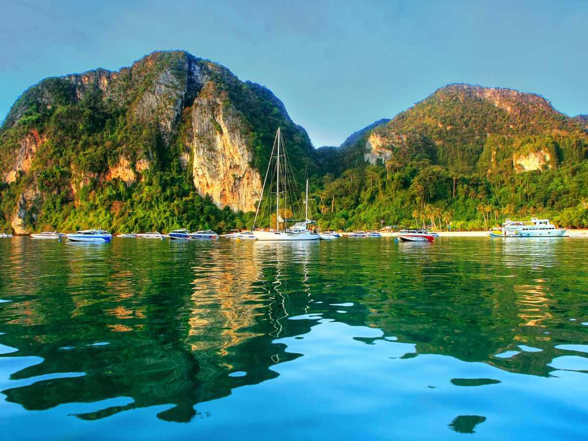 Loh Dalum Bay