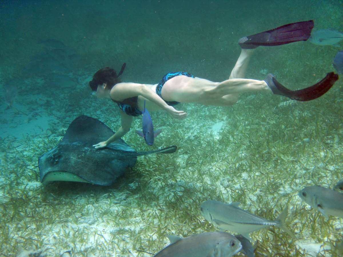 snorkel belice